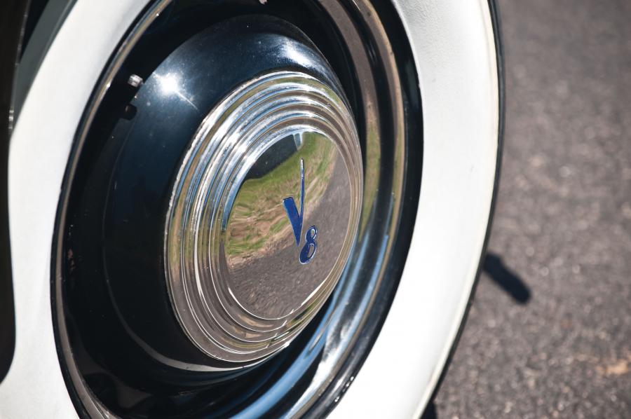  Ford DeLuxe Fordor Sedan 1939 года  (фото 2 из 21)